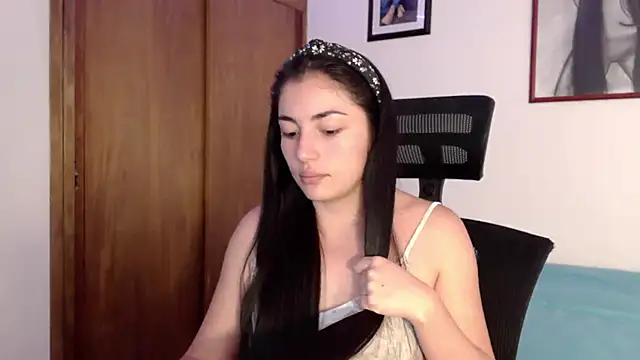 Honey Aynur20 online show from September 2025 06:37:02 PM