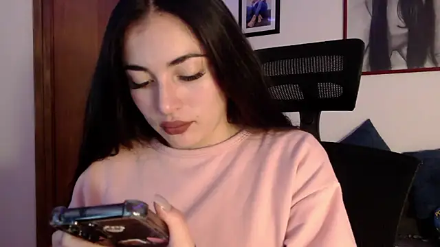 Honey Aynur20 online show from September 2025 07:13:01 PM