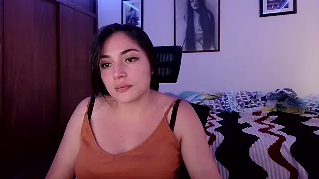 Honey Aynur20 online show from October 2025 09:56:02 PM
