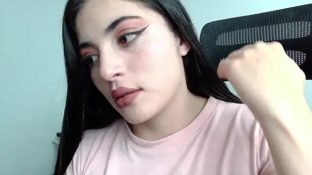 Honey Aynur20 online show from December 2024 07:28:01 PM