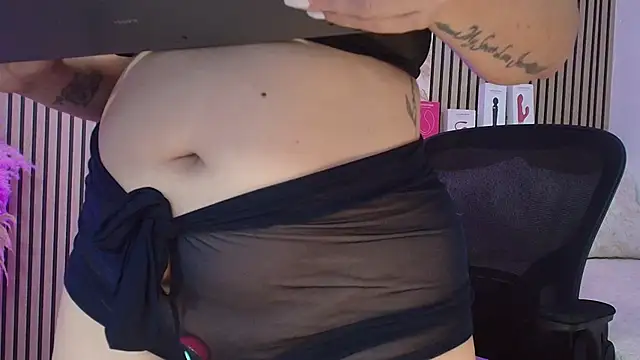 JuliRamirez online show from September 2025 12:59:02 PM