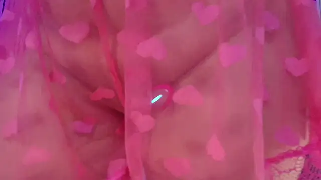 JuliRamirez online show from October 2025 01:00:02 PM