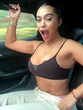 emma andrew1 online show from November 2025 05:17:01 PM