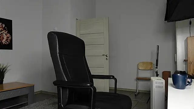 Tommy Burnz online show from September 2025 06:48:01 PM