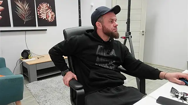 Tommy Burnz online show from November 2025 01:34:02 PM