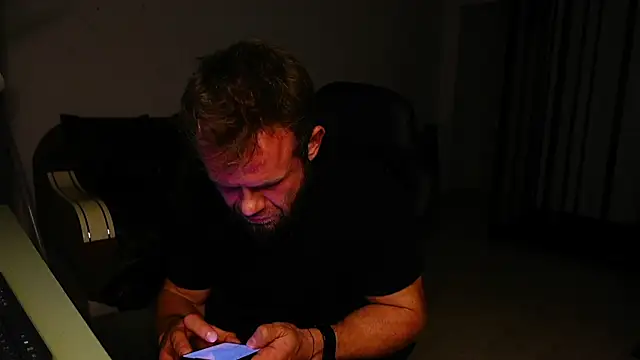 Tommy Burnz online show from September 2025 07:46:02 PM