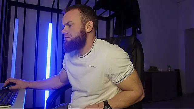 Tommy Burnz online show from January 2025 08:41:01 AM