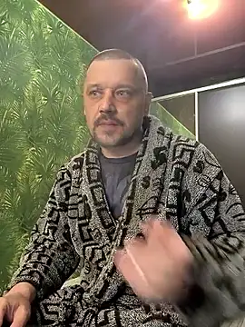 DanielOhCool online show from April 2026 04:08:02 AM