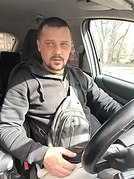 Snapshot of DanielOhCool chatting on March 2025 08:10:01 AM DanielOhCool online show from March 2025 08:10:01 AM