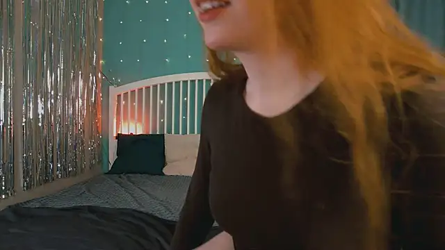 GingerArin online show from April 2026 12:24:02 PM