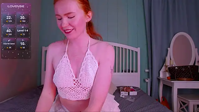 GingerArin online show from October 2025 01:56:02 PM