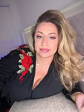 Snapshot of miamellycious chatting on July 2026 02:56:01 AM miamellycious online show from July 2026 02:56:01 AM