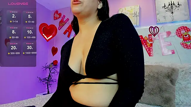 Snapshot of Samara_Eyes chatting on February 2025 01:07:01 PM Samara Eyes online show from February 2025 01:07:01 PM