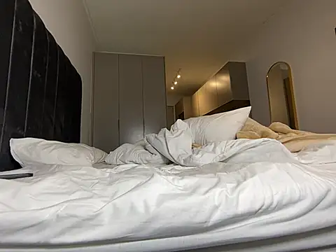 MissLola27 online show from March 2026 07:44:01 AM