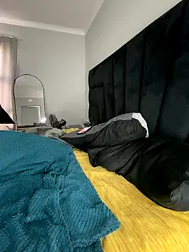 MissLola27 online show from October 2025 06:23:01 AM