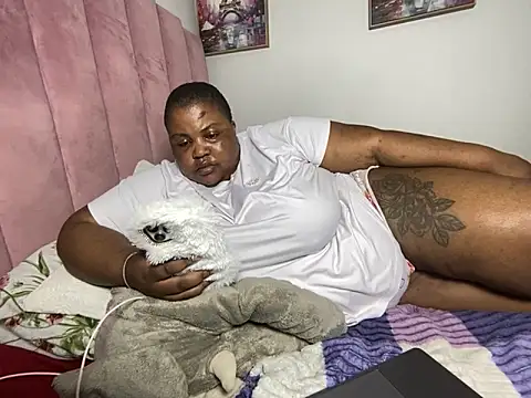 MissLola27 online show from April 2026 09:16:02 AM