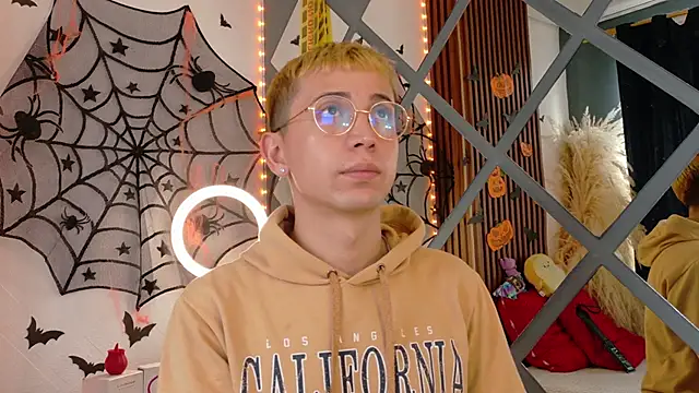 Chris Bennett online show from October 2025 11:42:02 AM