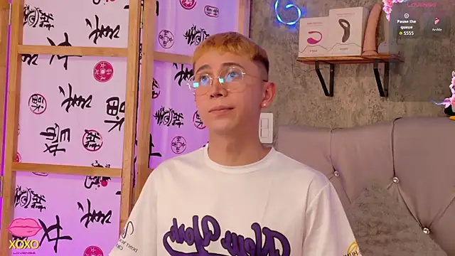 Chris Bennett online show from November 2025 01:28:01 AM