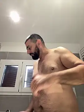 ChiIul11 online show from April 2026 04:25:01 PM