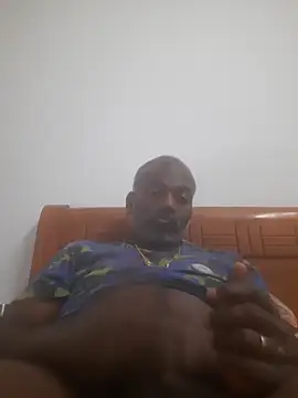 strongguyindia online show from February 2026 07:57:01 PM