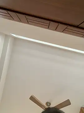 strongguyindia online show from April 2026 12:12:02 PM