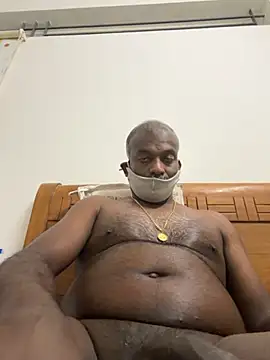 strongguyindia online show from November 2025 08:03:01 PM