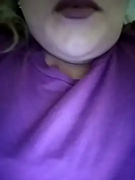 SWEETLUNA077 online show from September 2025 04:07:02 PM