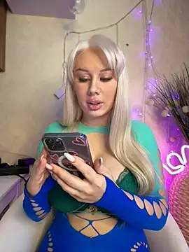 LaraHollywood online show from March 2026 07:03:02 AM