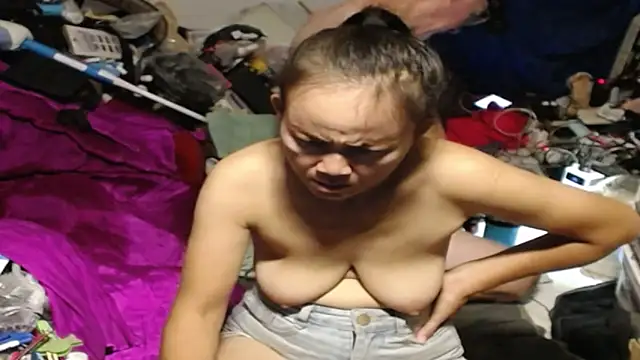 1CuteAndSexy69 online show from June 2026 07:07:01 AM