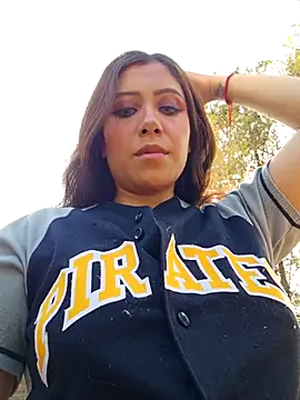 DORYY online show from November 2025 09:53:01 PM