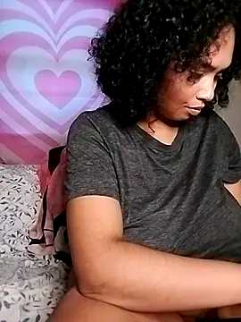 Snapshot of TasteeKitty chatting on November 2025 12:26:02 AM TasteeKitty online show from November 2025 12:26:02 AM