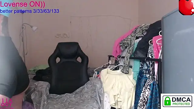 sweet cute cat online show from October 2025 11:38:02 PM