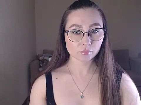 Snapshot of marishaarimova chatting on November 2025 04:02:01 AM marishaarimova online show from November 2025 04:02:01 AM