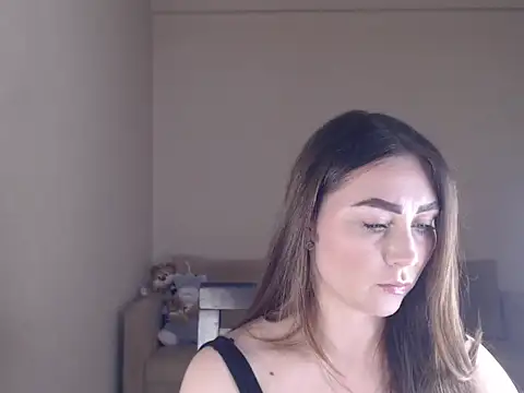 Snapshot of marishaarimova chatting on November 2025 08:03:01 PM marishaarimova online show from November 2025 08:03:01 PM