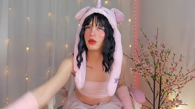 rosseblondee online show from April 2026 08:35:01 PM