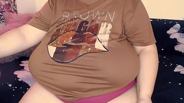 Snapshot of SenzualHotM chatting on November 2025 10:19:01 AM SenzualHotM online show from November 2025 10:19:01 AM