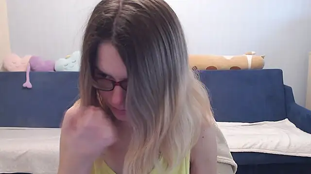 night is dark online show from November 2025 02:10:01 PM