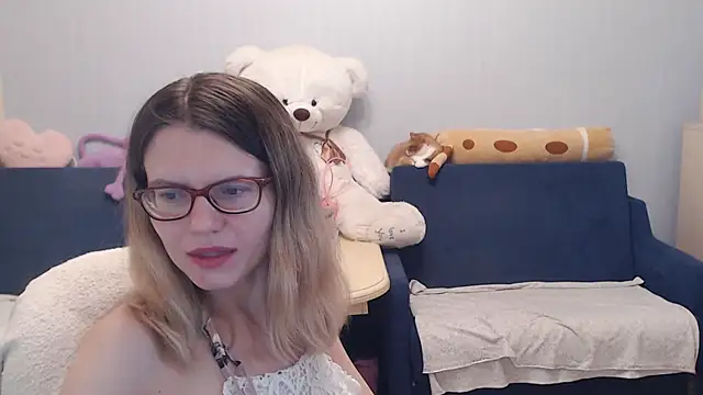 night is dark online show from November 2025 05:46:05 PM