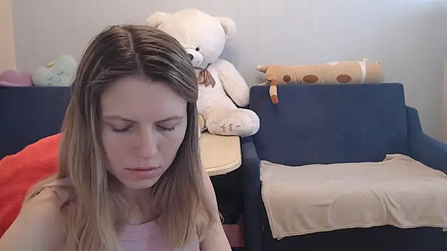 night is dark online show from April 2026 01:04:02 PM