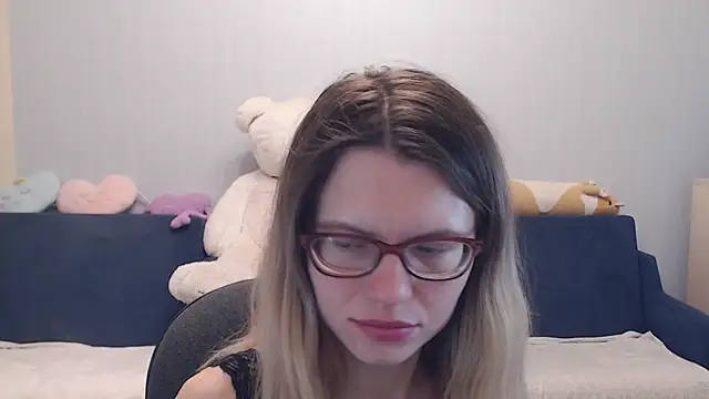 night is dark online show from November 2025 09:14:01 PM