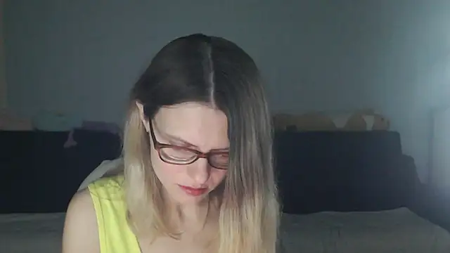 night is dark online show from December 2025 10:31:01 PM