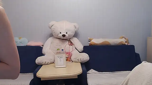 night is dark online show from October 2025 02:36:02 PM