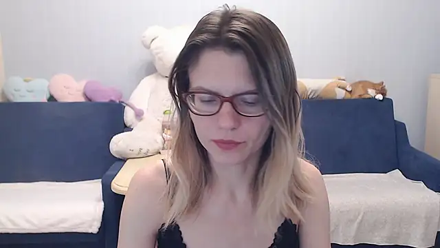 night is dark online show from November 2025 06:33:02 PM