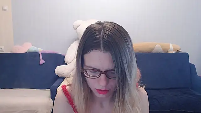 night is dark online show from December 2025 02:01:02 PM