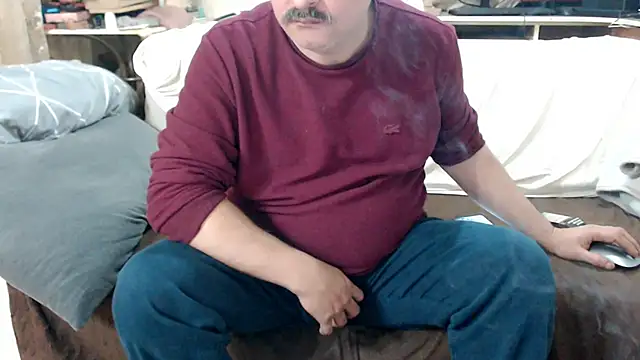 Snapshot of LiONTURK chatting on March 2025 05:22:02 PM LiONTURK online show from March 2025 05:22:02 PM