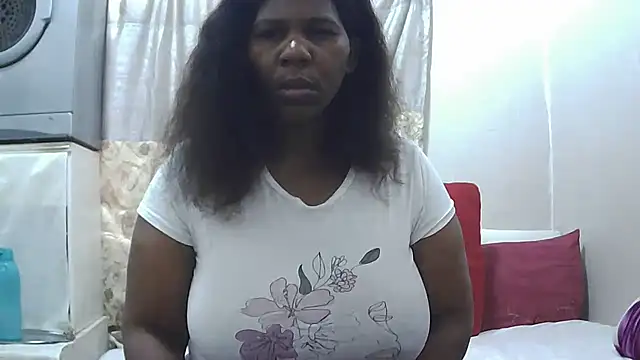 Snapshot of Delicioussexy chatting on September 2025 06:24:01 AM Delicioussexy online show from September 2025 06:24:01 AM