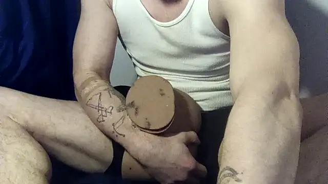 IxanSantiago95 online show from March 2026 01:42:01 PM