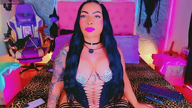 macasweet online show from November 2025 10:47:02 PM