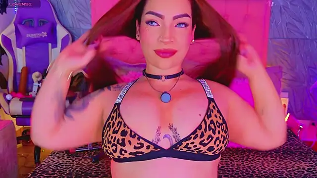 macasweet online show from April 2026 11:11:01 PM