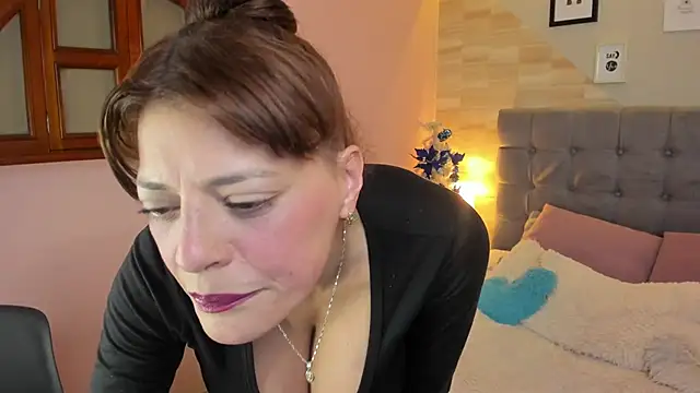 Snapshot of _Abril_W chatting on November 2025 03:46:02 PM Abril W online show from November 2025 03:46:02 PM